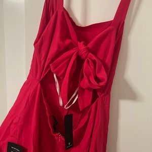 Lulus pink jumpsuit! Never worn still has tags!